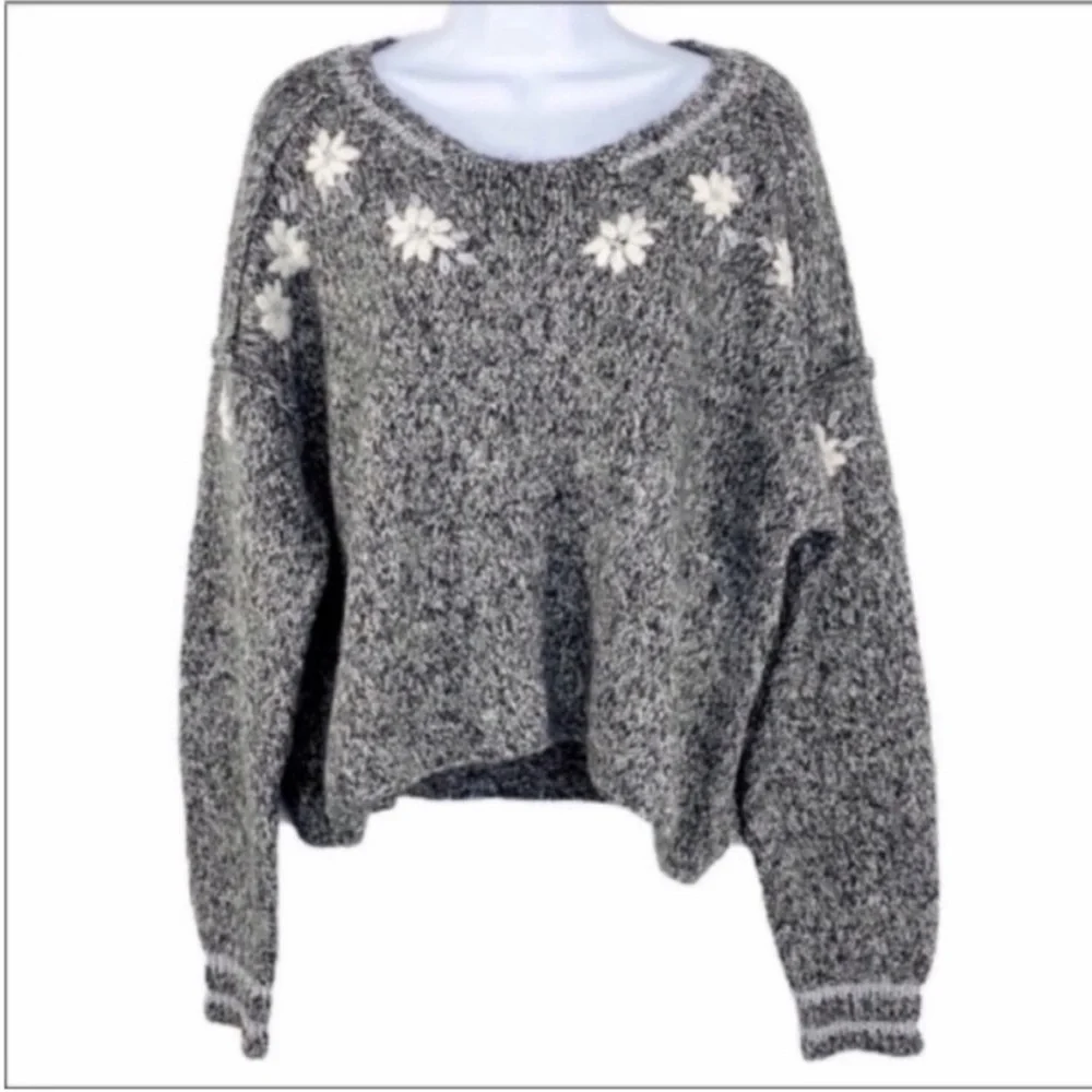 WILDFOX flower field Lewis sweater NEW